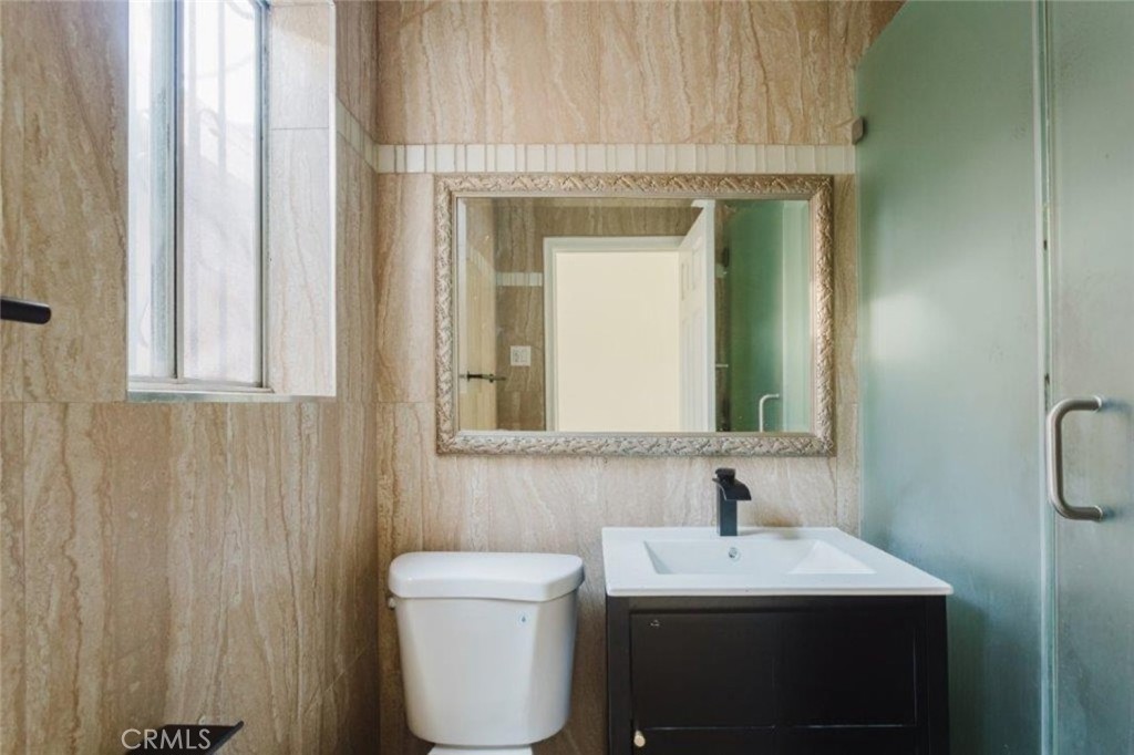 5253 Fountain Avenue Property Photo 27