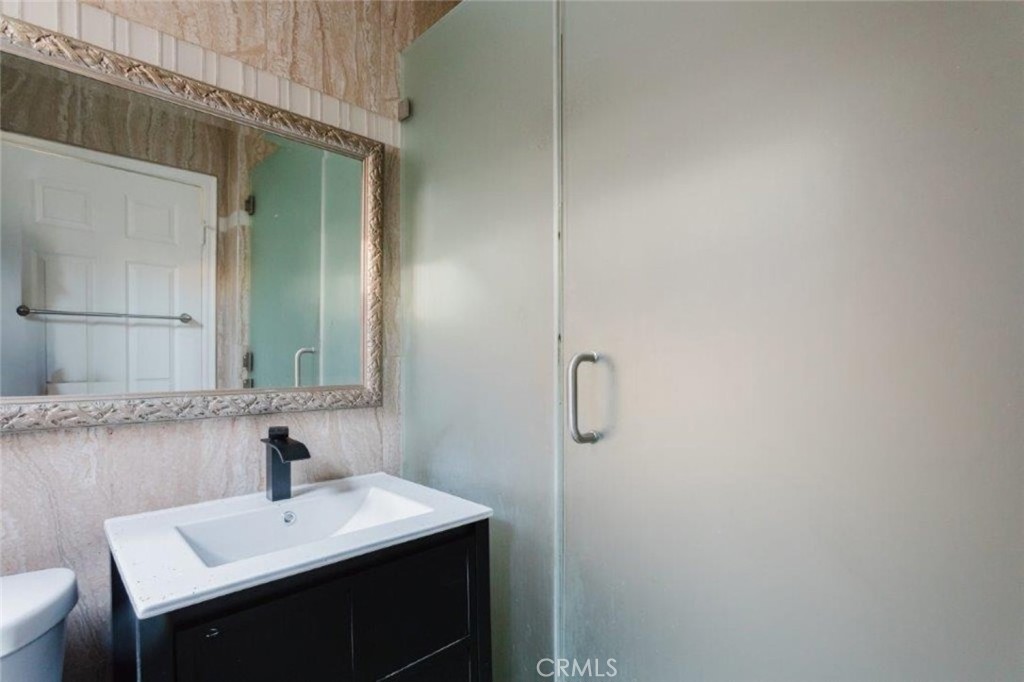 5253 Fountain Avenue Property Photo 28
