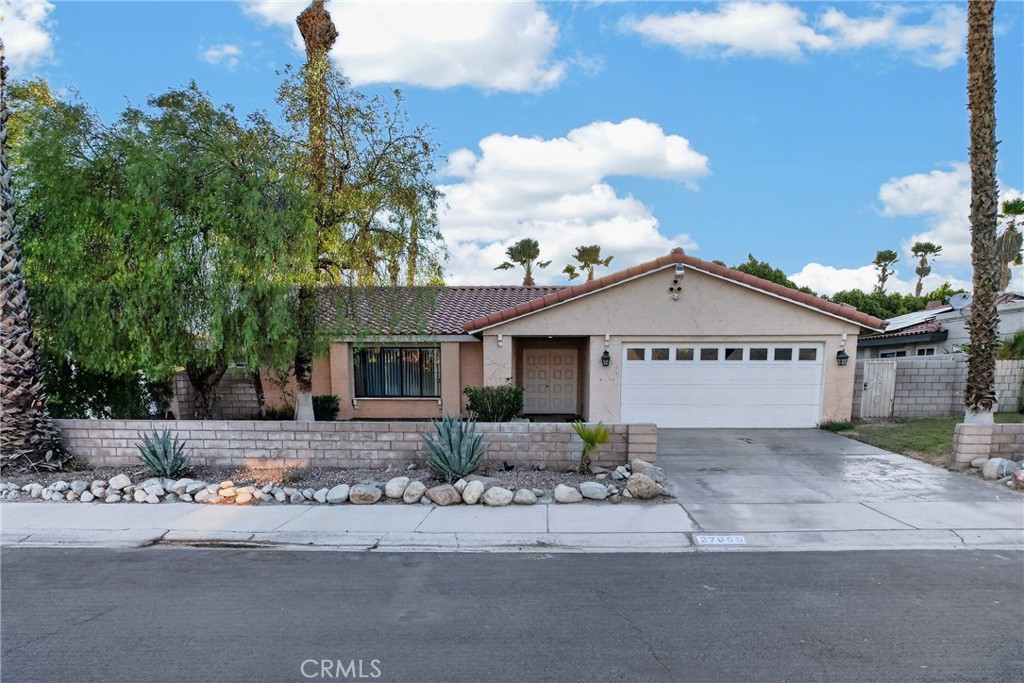 27055 Avenida Quintana Property Photo 2