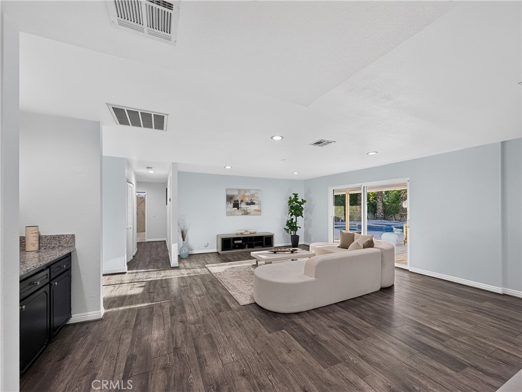 27055 Avenida Quintana Property Photo 12