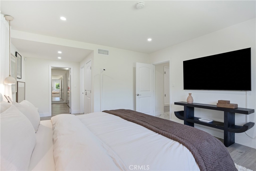 9253 White Oak Avenue Property Photo 22