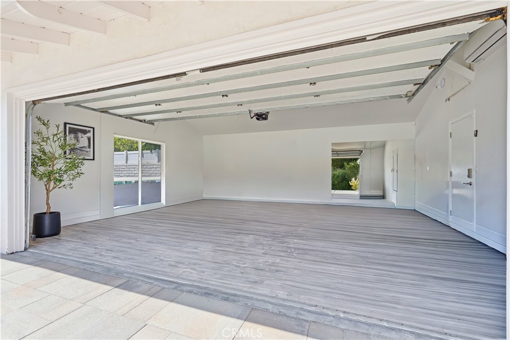 9253 White Oak Avenue Property Photo 32