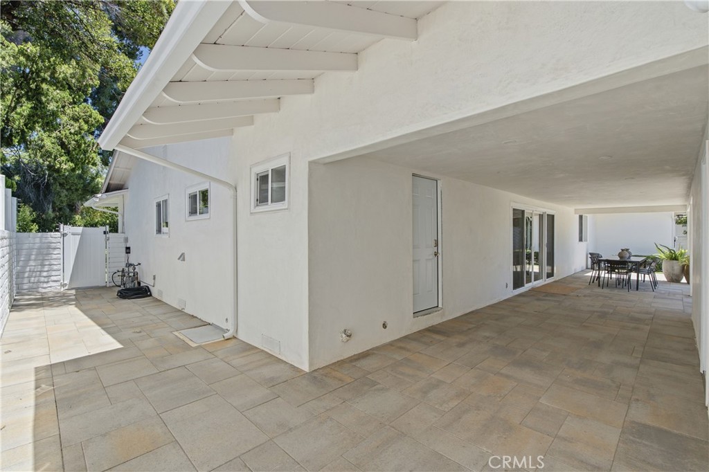 9253 White Oak Avenue Property Photo 34