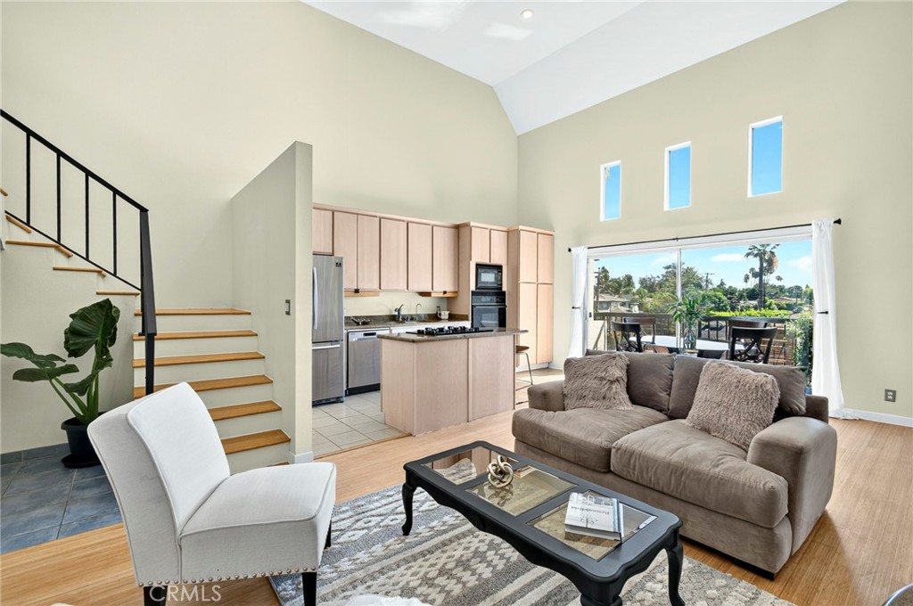 4660 Coldwater Canyon Avenue 20 Property Photo 4