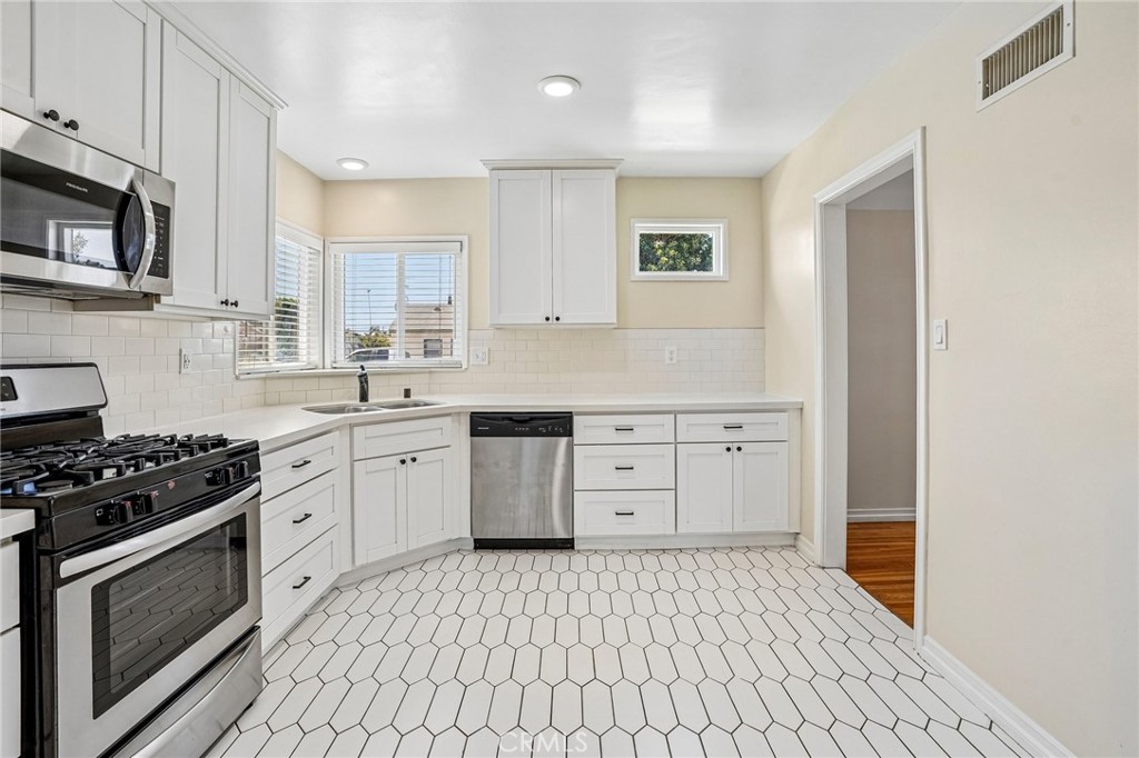 14514 Eastbrook Avenue Property Photo 19