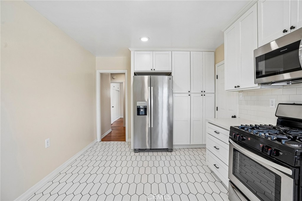 14514 Eastbrook Avenue Property Photo 23