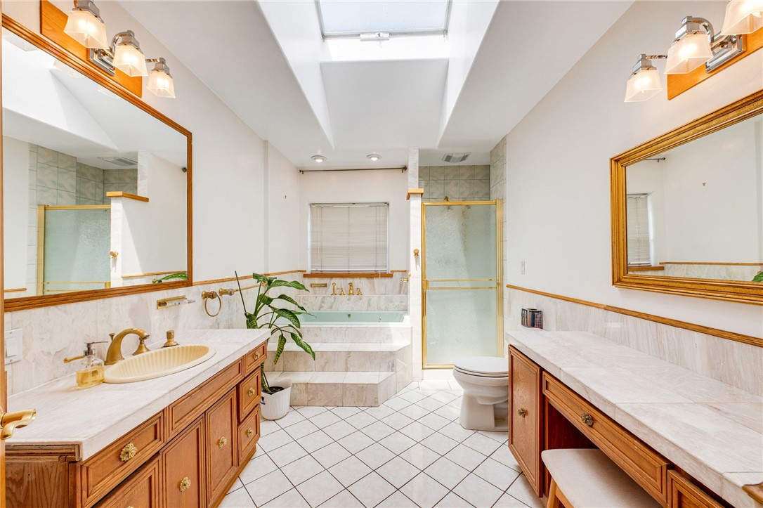 3352 Larga Property Photo 26