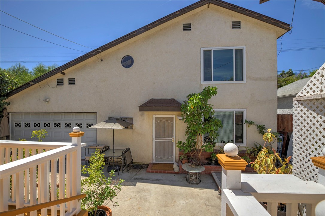 3352 Larga Property Photo 36