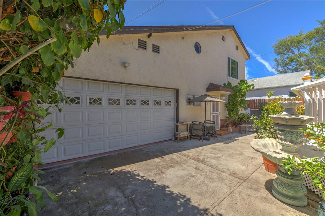 3352 Larga Property Photo 39