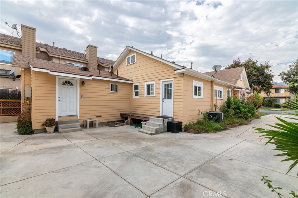 420 W California Boulevard Property Photo 18