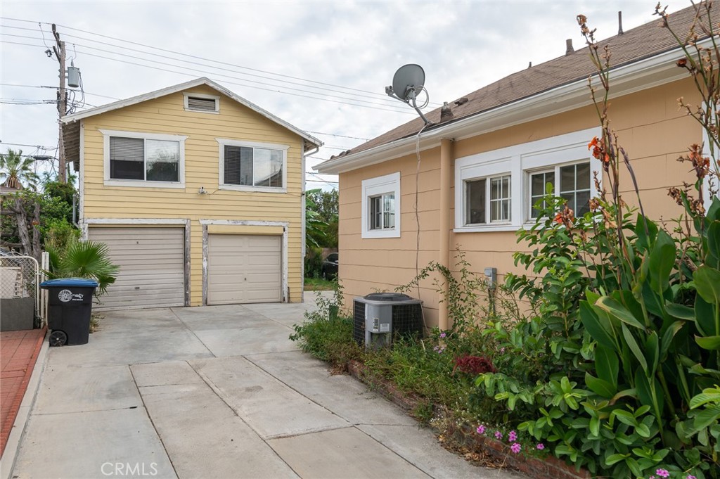 420 W California Boulevard Property Photo 23