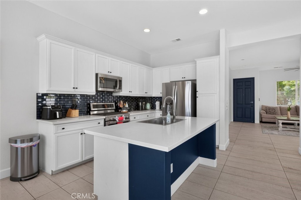 43452 Freesia Place Property Photo 7