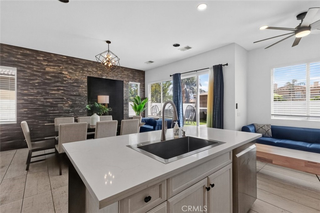 43452 Freesia Place Property Photo 10