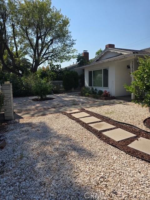 22509 Saticoy St. Property Photo 2