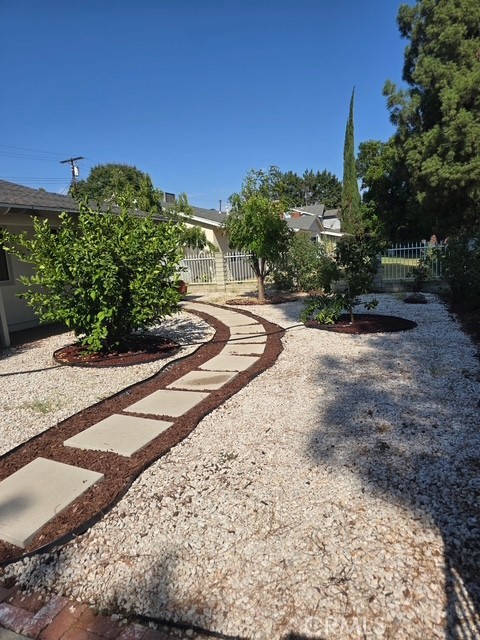 22509 Saticoy St. Property Photo 3