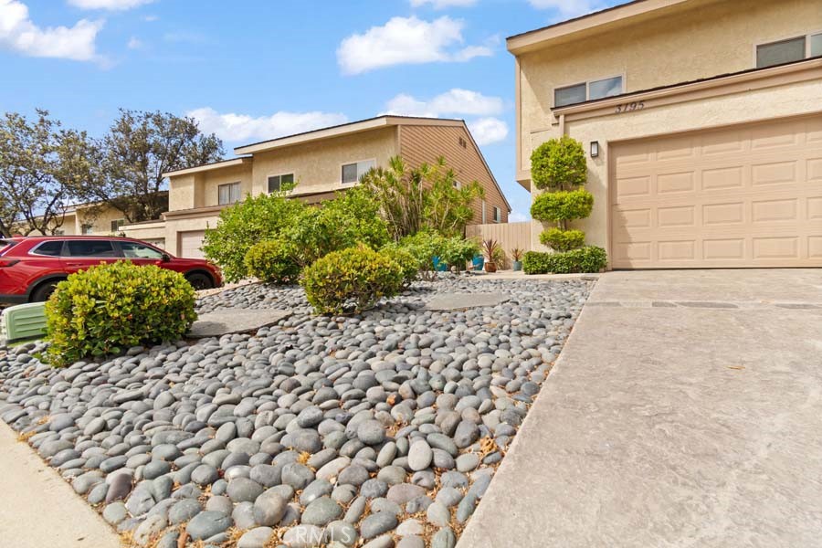 3195 Sunburst Property Photo 2