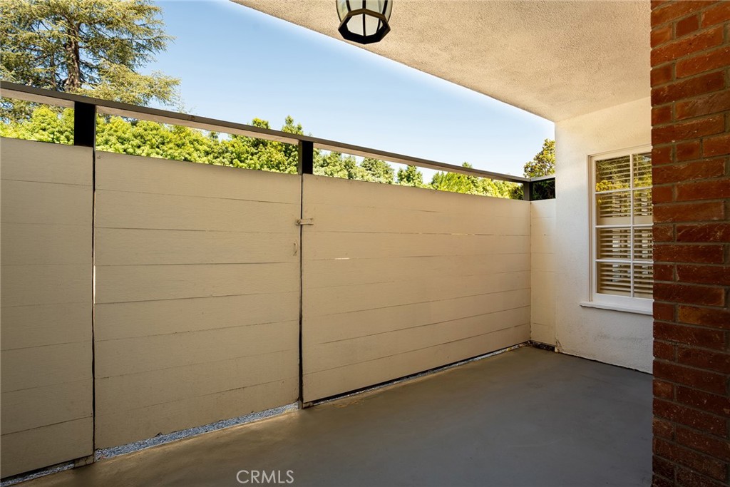 681 S Orange Grove 3 Property Photo 14