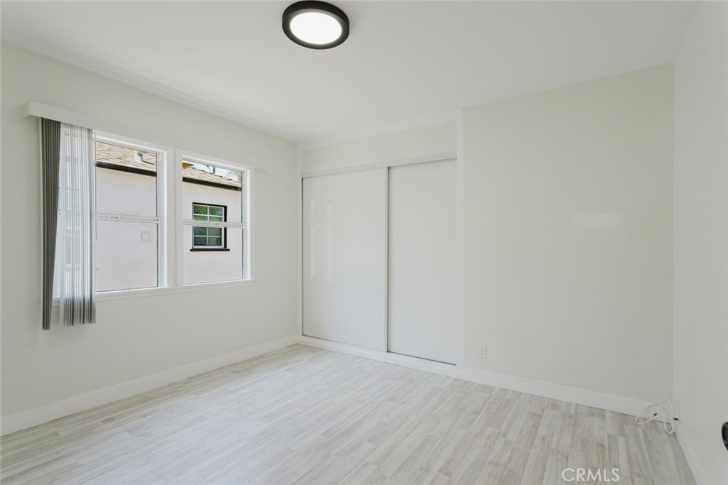 10423 -10425 Mcclemont Avenue Property Photo 27
