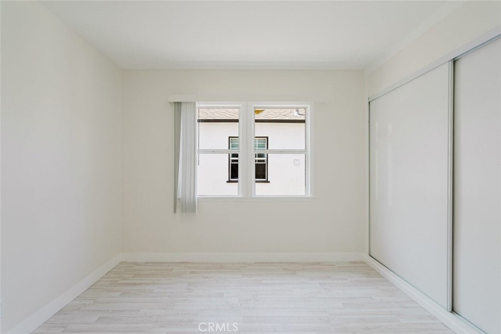 10423 -10425 Mcclemont Avenue Property Photo 28