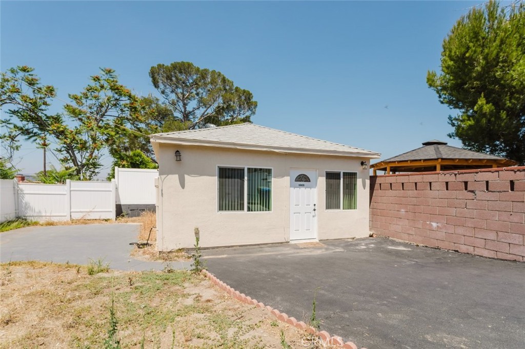10423 -10425 Mcclemont Avenue Property Photo 41