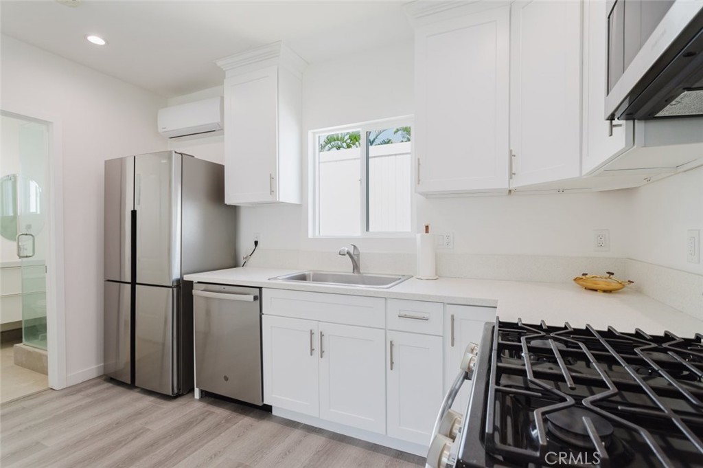 10423 -10425 Mcclemont Avenue Property Photo 49