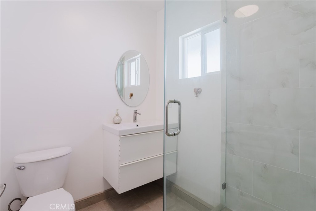 10423 -10425 Mcclemont Avenue Property Photo 55