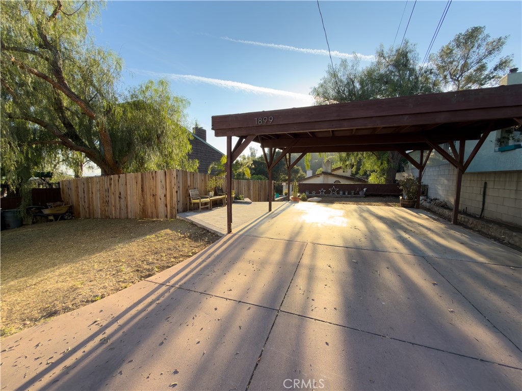 11899 East Property Photo 2