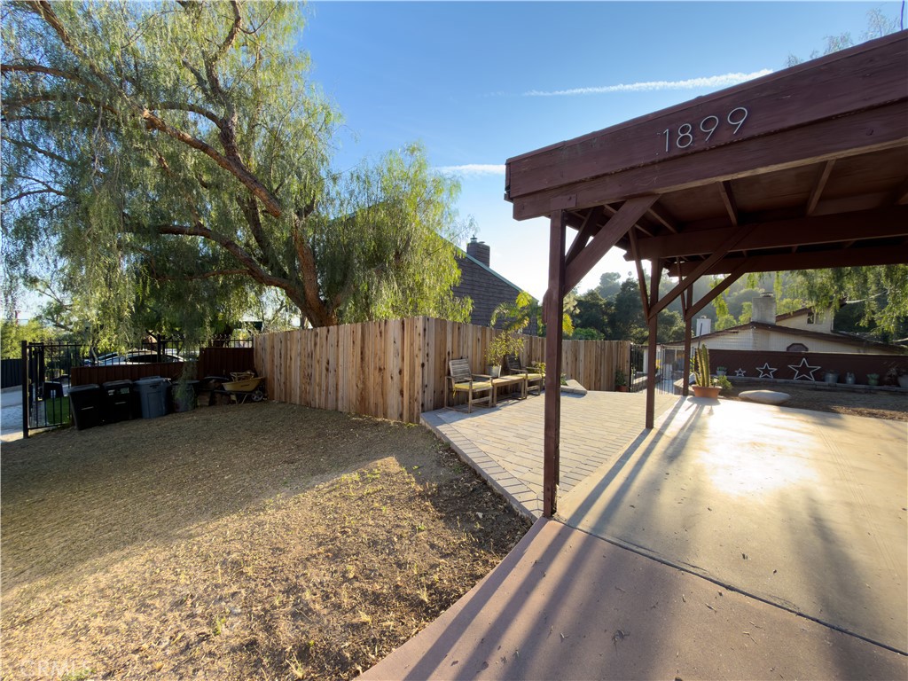 11899 East Property Photo 3