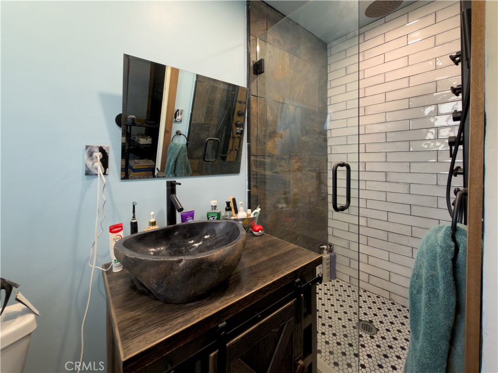 11899 East Property Photo 28
