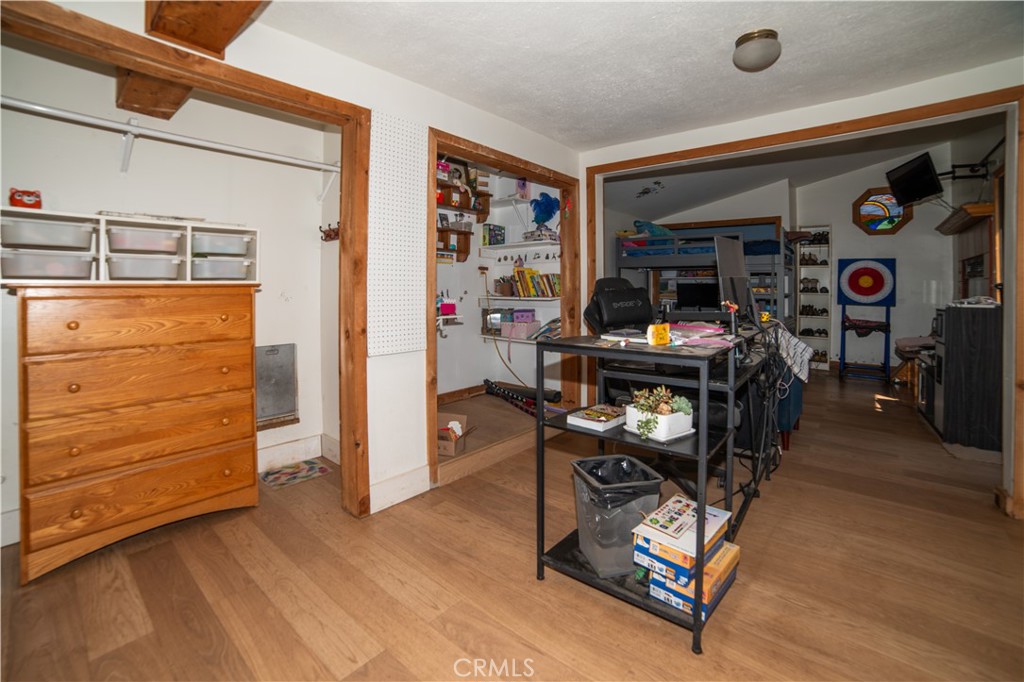 11899 East Property Photo 32