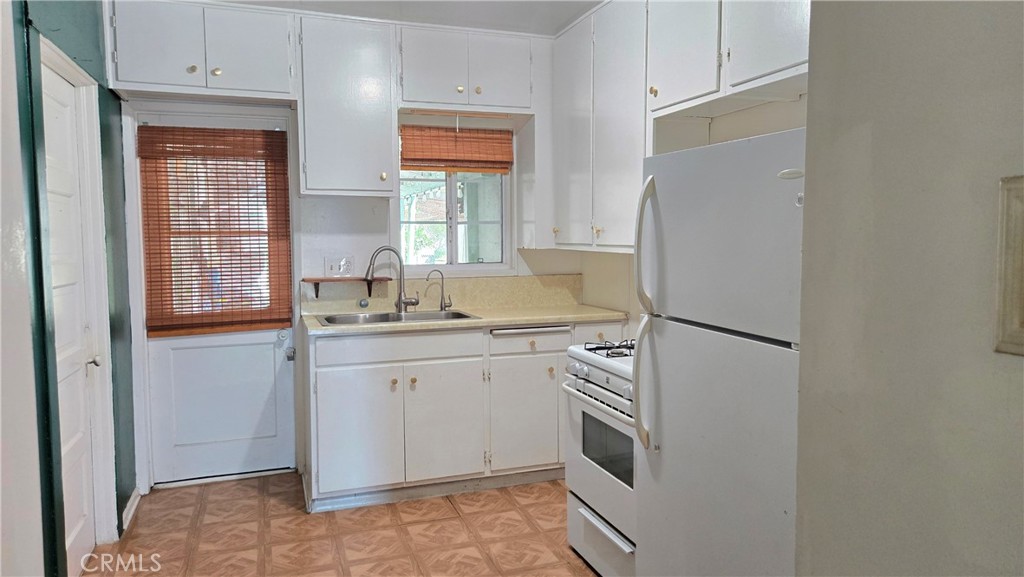 219 S Avenue 60 Property Photo 16
