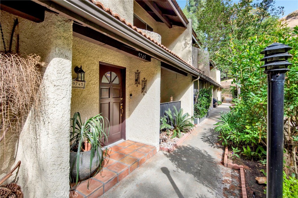 9745 Via Roma Property Photo 1