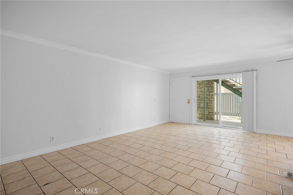 121 Sinclair Avenue 107 Property Photo 7