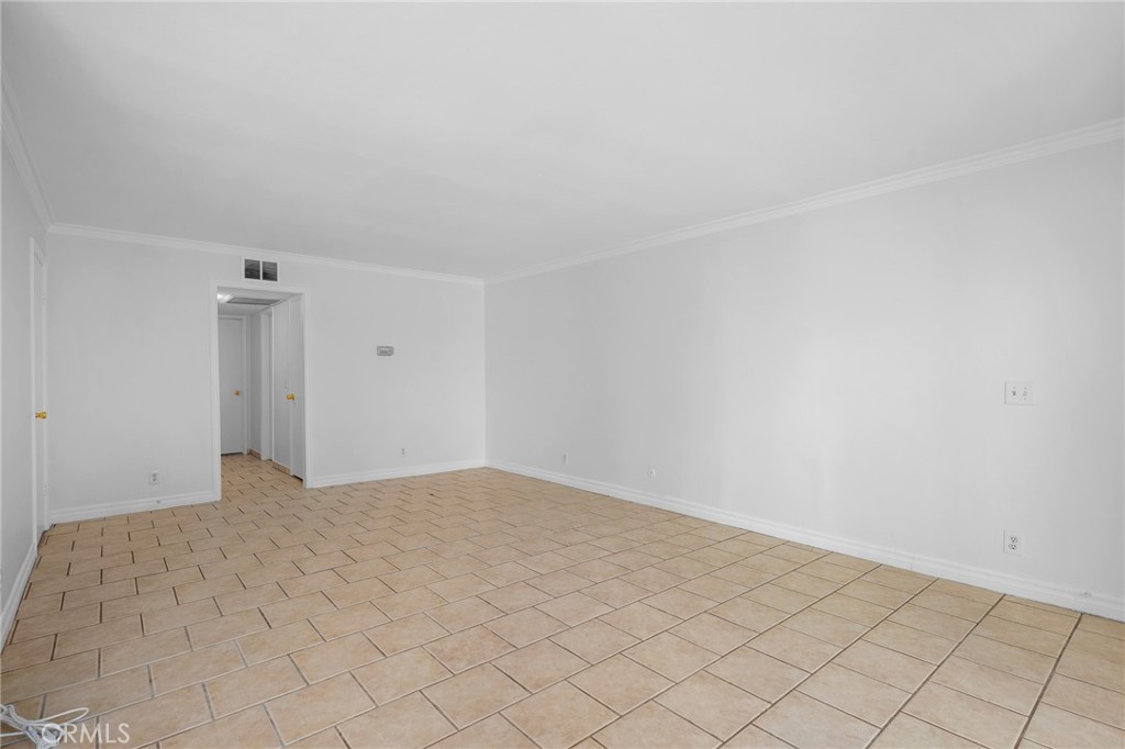121 Sinclair Avenue 107 Property Photo 8