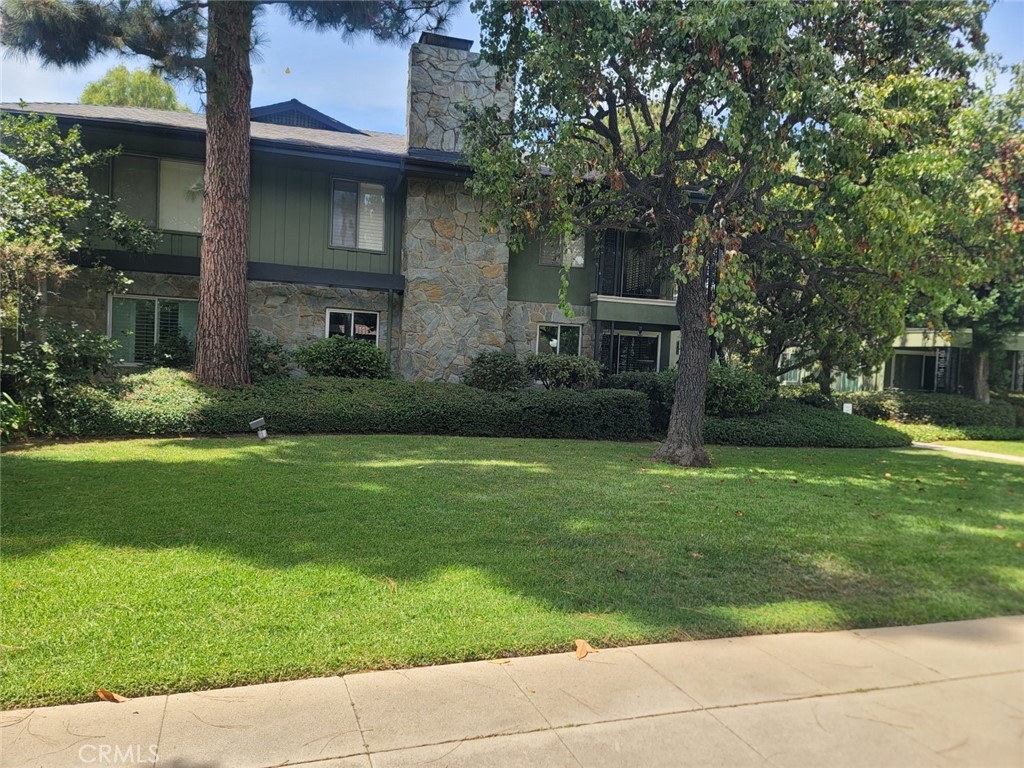 1209 S Orange Grove Avenue Property Photo 1