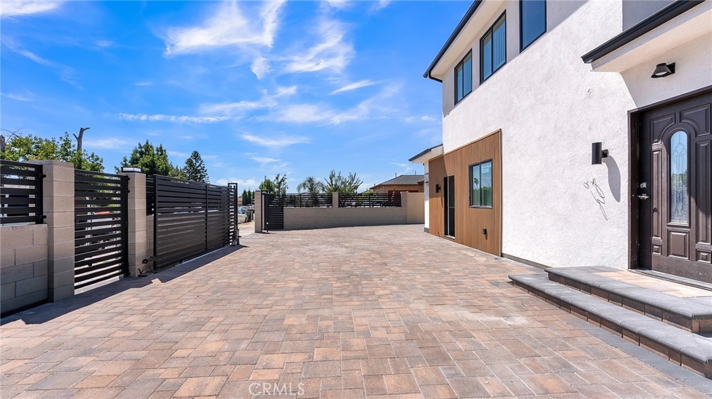 7733 Craner Property Photo 4
