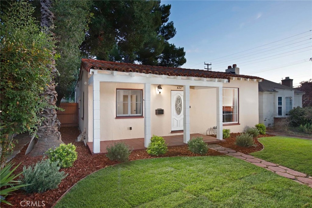 822 Monterey Property Photo 2