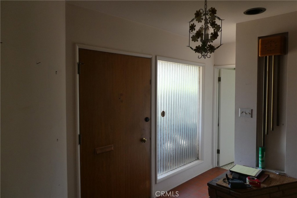 7927 Kentwood Avenue Property Photo 6