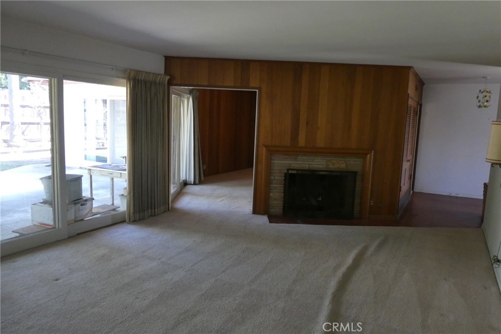 7927 Kentwood Avenue Property Photo 23