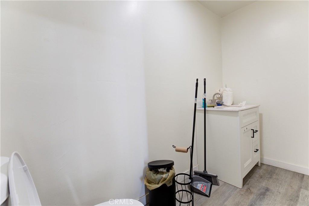 7451 Coldwater Canyon Property Photo 17