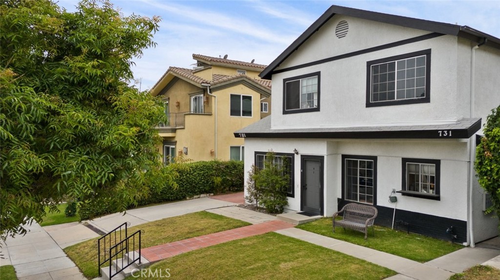 731 E Cypress Avenue D Property Photo 4