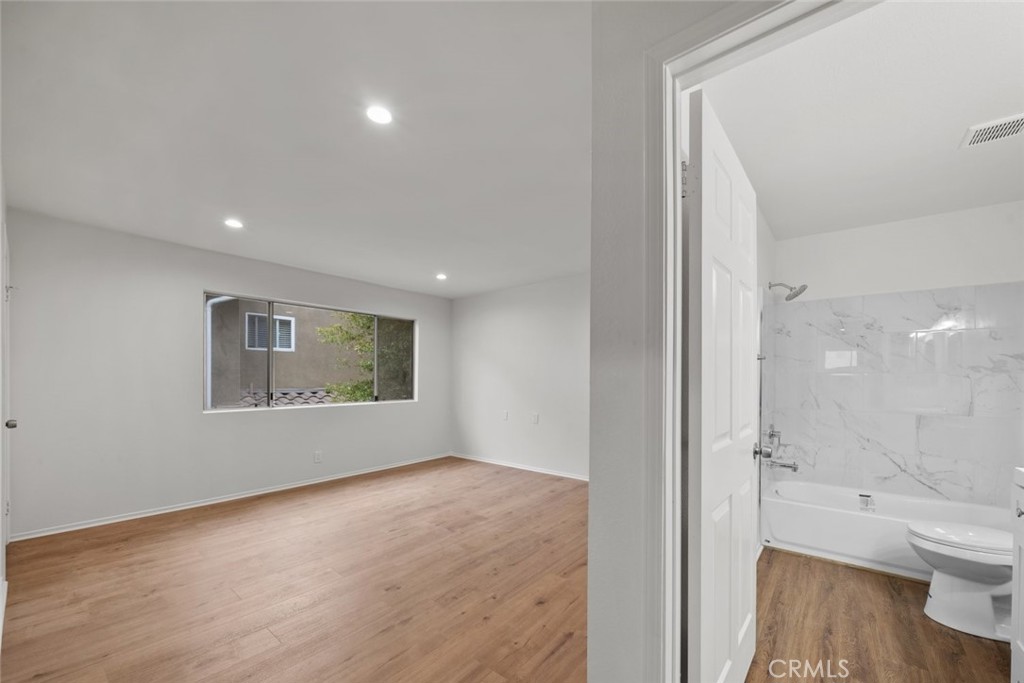 731 E Cypress Avenue D Property Photo 15