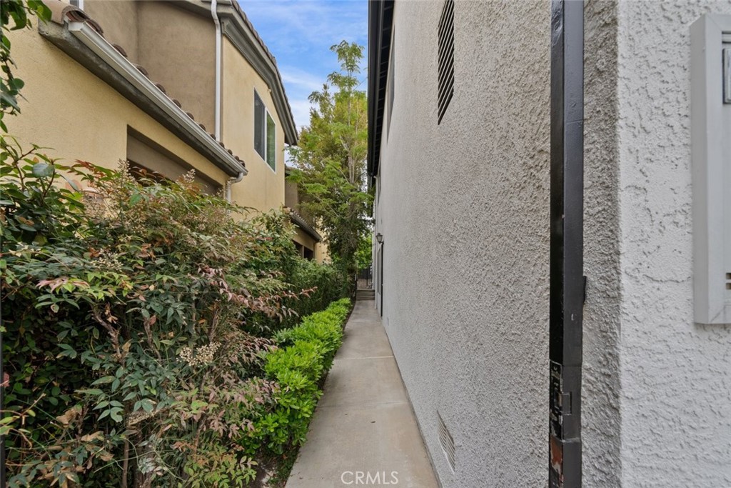 731 E Cypress Avenue D Property Photo 22