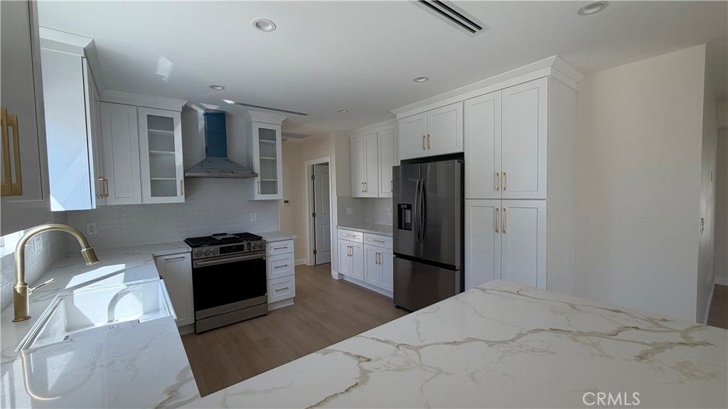 10641 Helendale Property Photo 7
