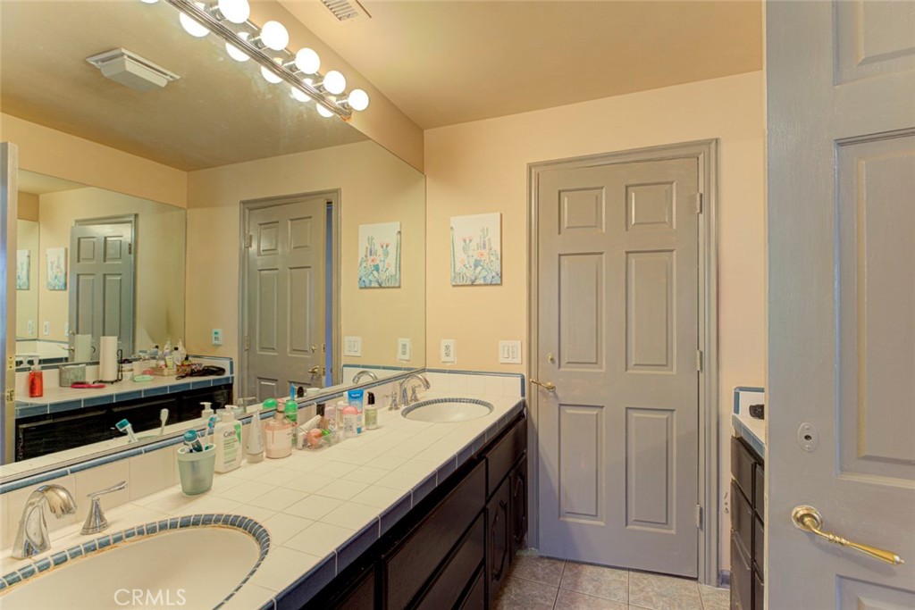 1663 Vista Property Photo 58
