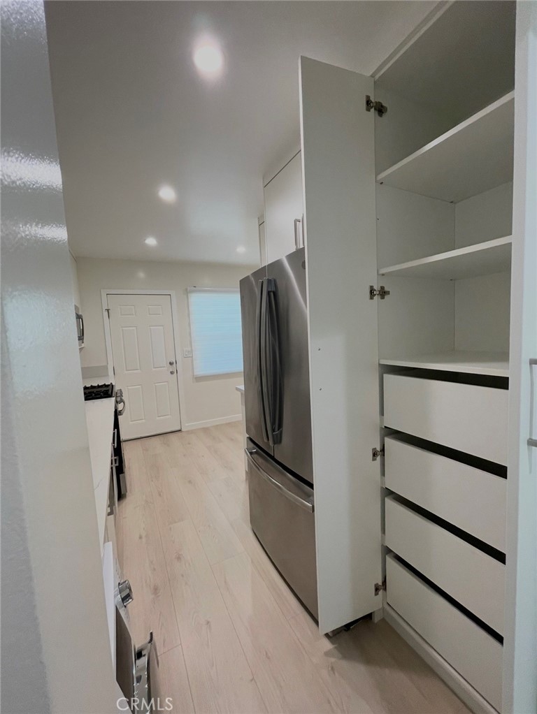 202 S Chevy Chase Drive Property Photo 4