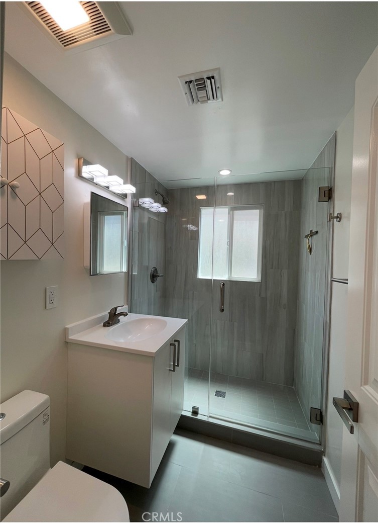 202 S Chevy Chase Drive Property Photo 10
