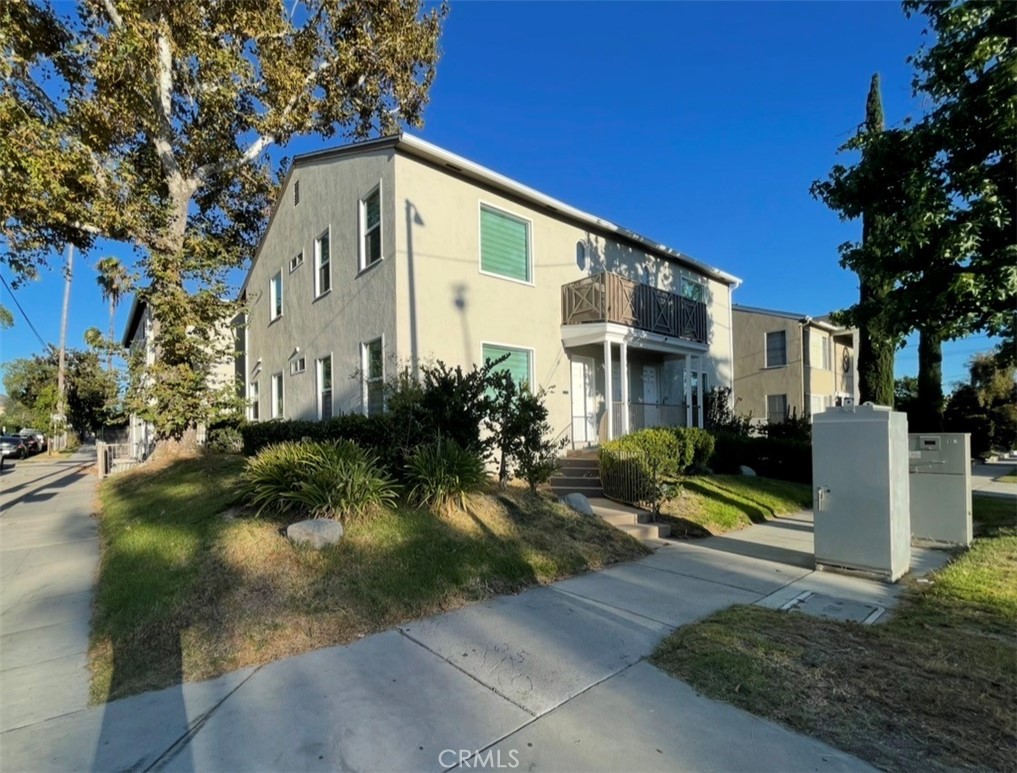 202 S Chevy Chase Drive Property Photo 15