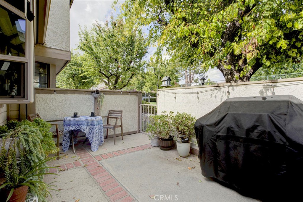 8330 Penfield 11 Property Photo 3