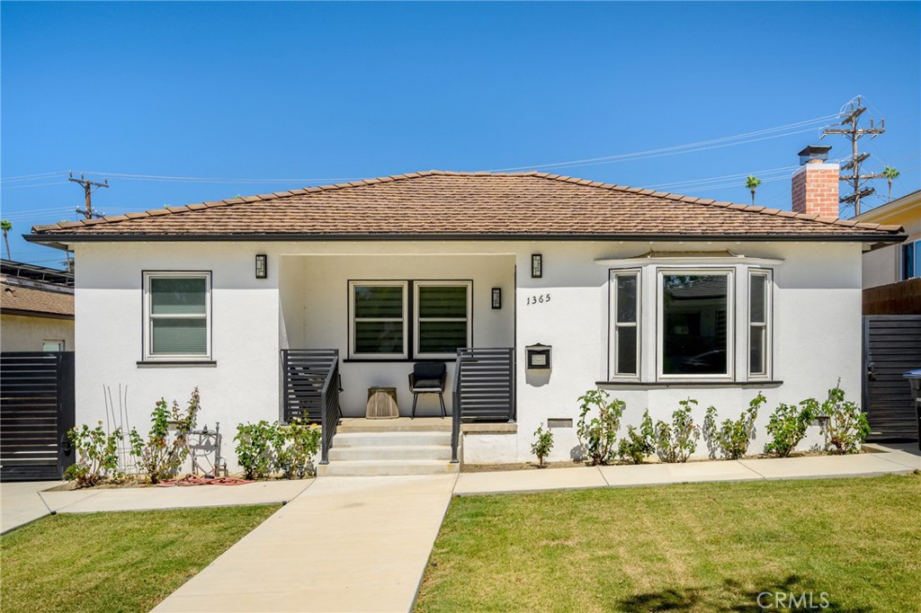 1365 Winchester Avenue Property Photo 2